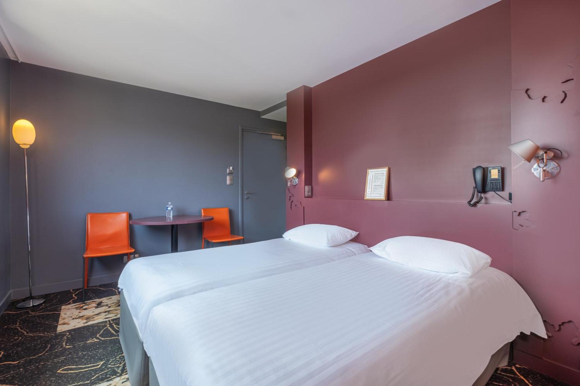 Logis Auberge De La Foret Le Gavre Room photo