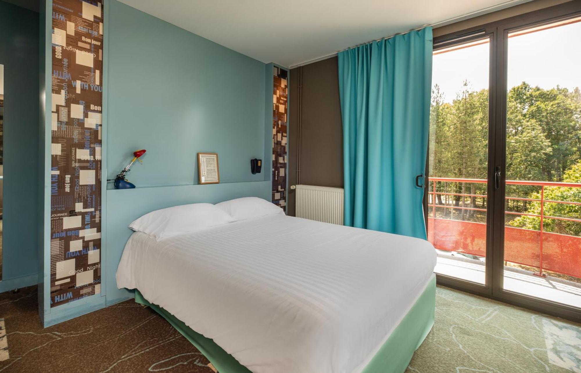 Logis Auberge De La Foret Le Gavre Room photo